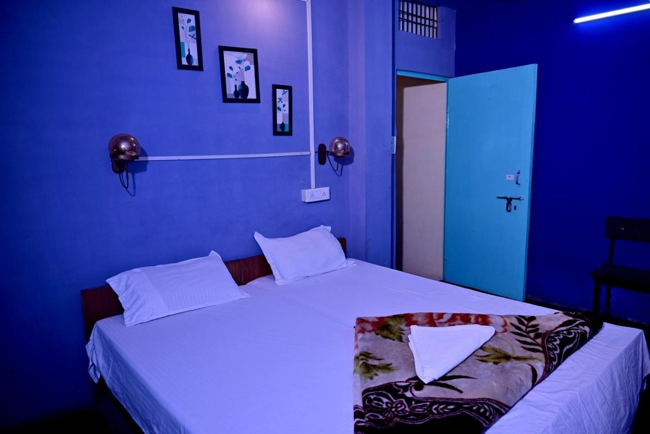 Banaras Rest House Варанаси Экстерьер фото